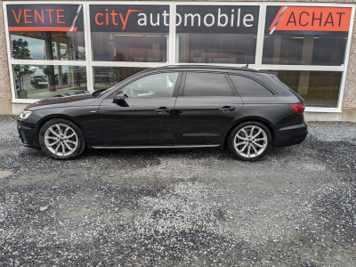Audi A4 30 TDI S-LINE CARPLAY CAMERA TOIT OUVRANT