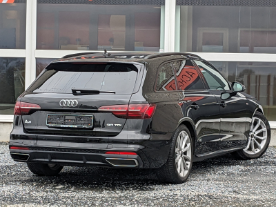 Audi A4 30 TDI S-LINE CARPLAY CAMERA TOIT OUVRANT