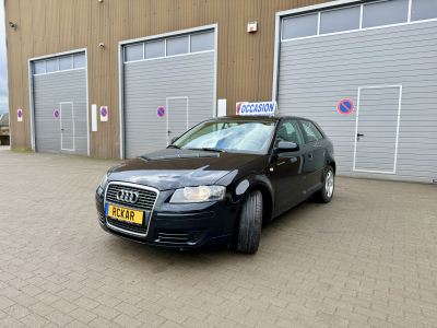 Audi A3 II 1.6 102 ATTRACTION **Carnet entretien, Garantie, OFFRE À SAISIR**