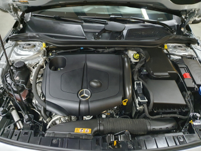 Mercedes-Benz GLA 200 CDI BUSINESS SOLUTION 7G-DCT