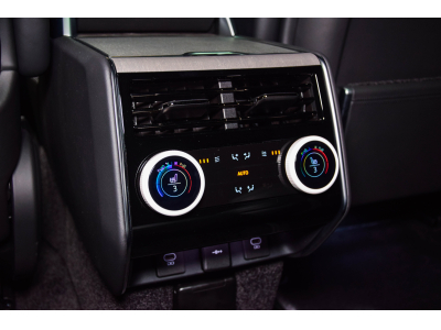 Land-Rover Range Rover SV 530 LWB