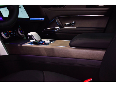 Land-Rover Range Rover SV 530 LWB