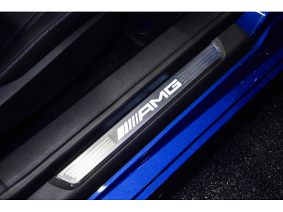 Mercedes-Benz SL 63 AMG 4 MATIC +