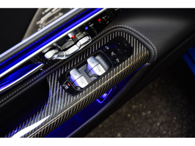 Mercedes-Benz SL 63 AMG 4 MATIC +