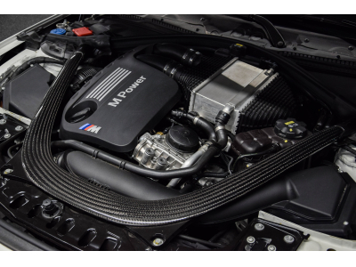 BMW M4 F82 GTS / 1 OF 700