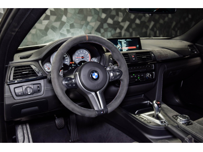 BMW M4 F82 GTS / 1 OF 700