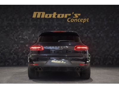 Porsche Macan S