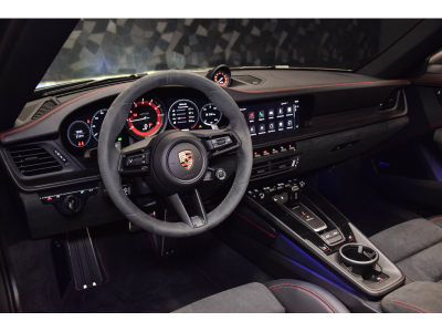 Porsche 992 Targa 4 GTS PDK
