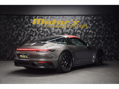 Porsche 992 Targa 4 GTS PDK