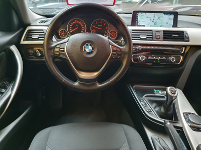 BMW 318 D TOURING ADVANCE