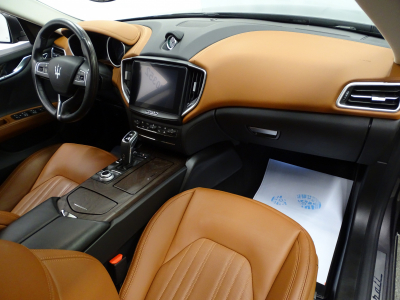 Maserati Ghibli 3.0 V6 GRANLUSSO FACELIFT SPORT PAKET CUIR BI-XENON NAVI