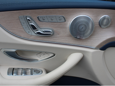 Mercedes-Benz E 400 4MATIC AMG LINE FULL OPTIONS BURMESTER PANO Virtuel 1 HAND