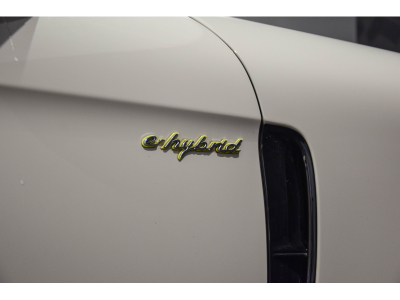 Porsche Panamera 4 E-Hybrid