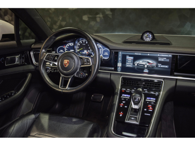 Porsche Panamera 4 E-Hybrid