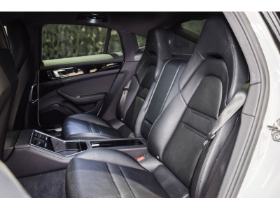 Porsche Panamera 4 E-Hybrid