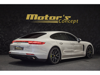 Porsche Panamera 4 E-Hybrid