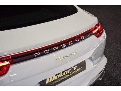 Porsche Panamera 4 E-Hybrid