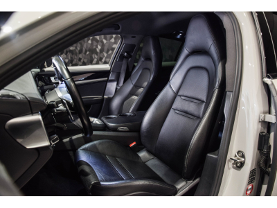 Porsche Panamera 4 E-Hybrid