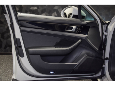 Porsche Panamera 4 E-Hybrid