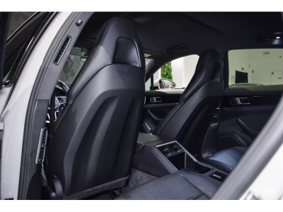 Porsche Panamera 4 E-Hybrid