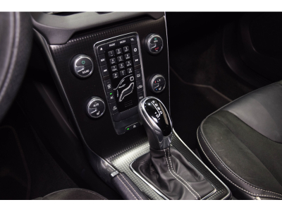 Volvo V40 T3 R-DESIGN
