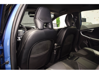 Volvo V40 T3 R-DESIGN