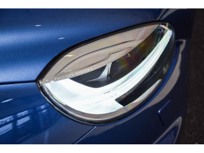 Volvo V40 T3 R-DESIGN