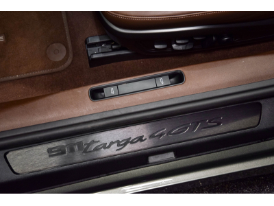 Porsche 911 992 Targa 4 GTS PDK