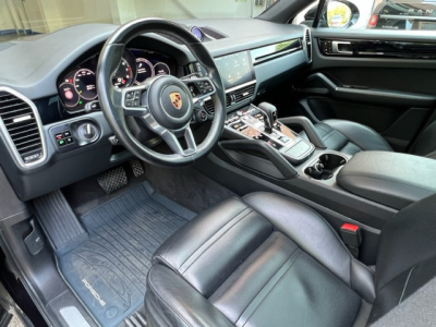 Porsche Cayenne CoupeE-Hybrid Sport-Chrono/Panorama