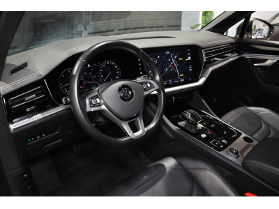 Volkswagen Touareg R-LINE V6 TDI