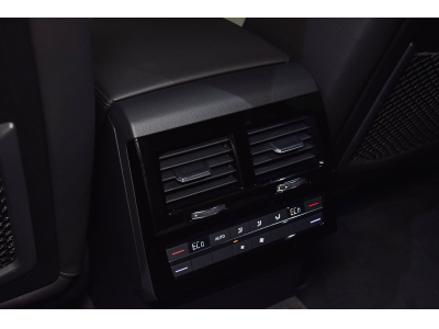 Volkswagen Touareg R-LINE V6 TDI