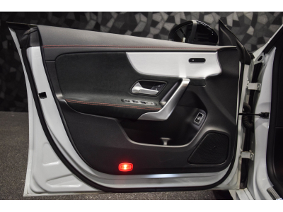 Mercedes-Benz CLA 250 Shooting Brake AMG LINE 4 MATIC