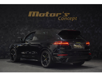 Porsche Cayenne S E-Hybrid Platinium Edition
