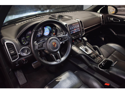 Porsche Cayenne S E-Hybrid Platinium Edition