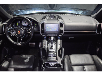 Porsche Cayenne S E-Hybrid Platinium Edition