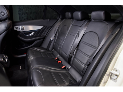 Mercedes-Benz C 63 AMG Berline V8 Bi-Turbo