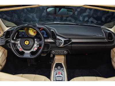 Ferrari 458 SPIDER V8