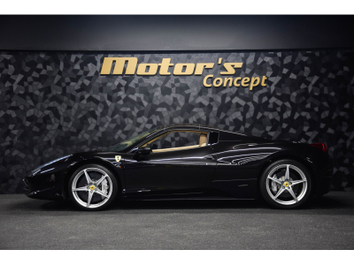 Ferrari 458 SPIDER V8