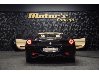 Ferrari 458 SPIDER V8