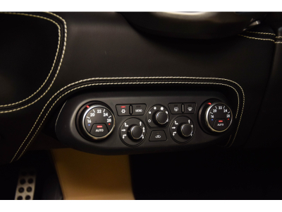 Ferrari 458 SPIDER V8