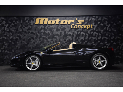 Ferrari 458 SPIDER V8