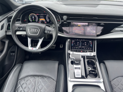 Audi Q8 60 TFSI e quattroS Line/LUFT/HEADUP/360*/ACC/HD-Matrix AHK/ Panorama