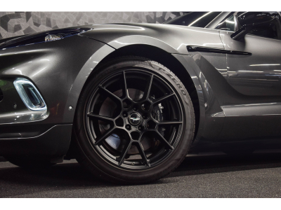 Aston Martin DBX 4.0 V8 Bi-Turbo