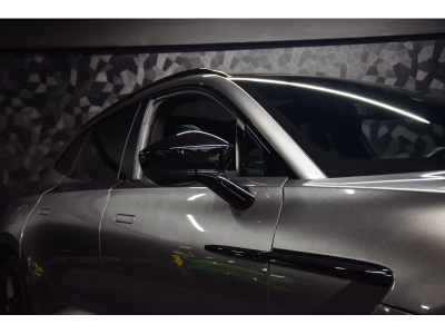Aston Martin DBX 4.0 V8 Bi-Turbo