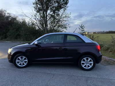 Audi A1 1.6 TDI 90CH 4CV **Phares Xénon, Capteurs, Clim** // GARANTIE 12 MOIS