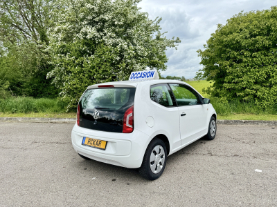 Volkswagen up! 1.0 60CH 3P **ETAT SHOWROOM - OFFRE À SAISIR**