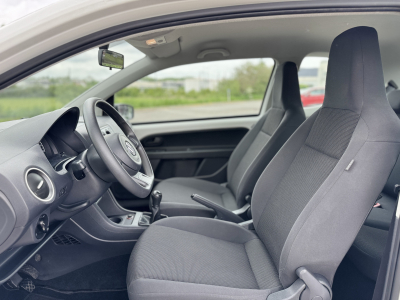 Volkswagen up! 1.0 60CH 3P **ETAT SHOWROOM - OFFRE À SAISIR**