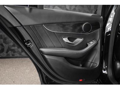 Mercedes-Benz C 350 E Plug-in Hybrid AMG LINE