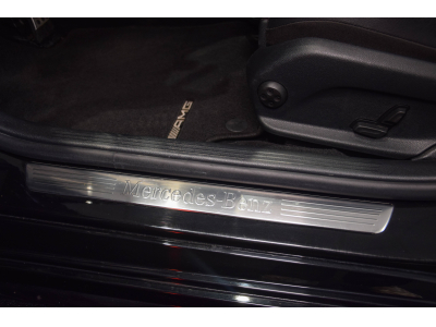 Mercedes-Benz C 350 E Plug-in Hybrid AMG LINE