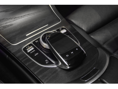 Mercedes-Benz C 350 E Plug-in Hybrid AMG LINE